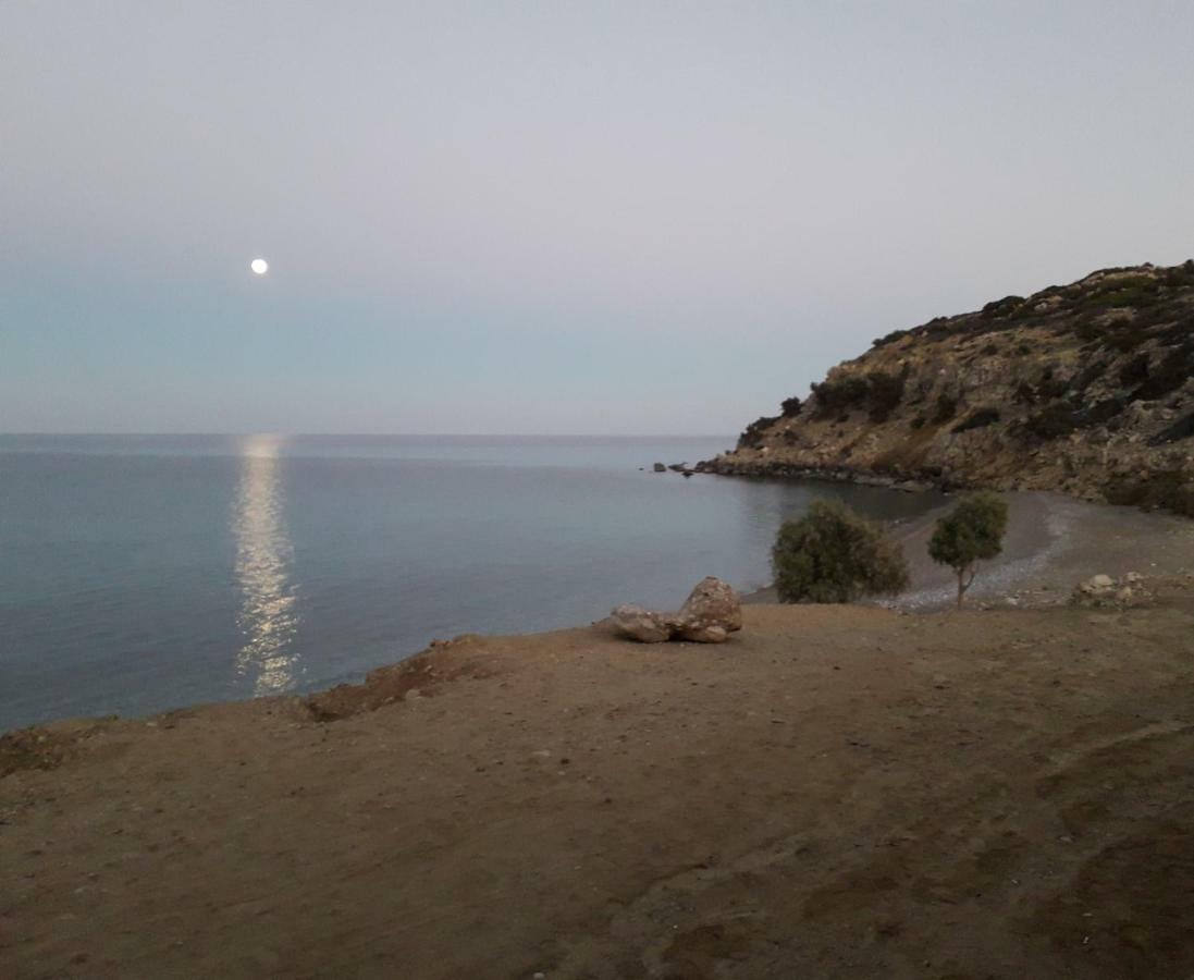 Akrogiali Hotel Karave Bagian luar foto